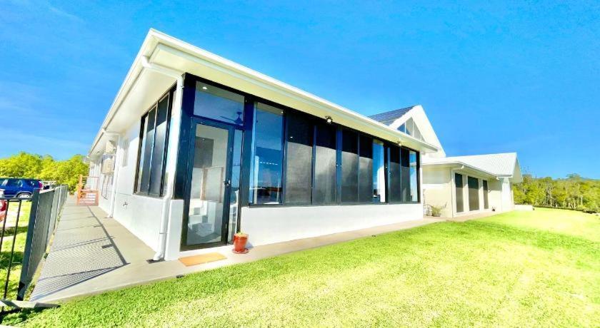 Hinchinbrook Resorts Management Pty Ltd Lucinda Exterior photo